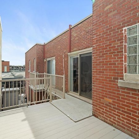 Trendy 2-Bedroom Haven By Jean Talon Market Montreal Exterior photo